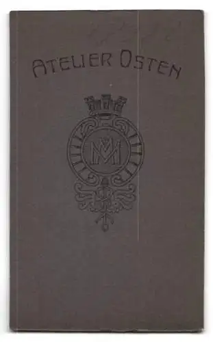 Fotografie Atelier Osten, Berlin, Frankfurter Allee 109 /112, Eleganter Herr im Anzug