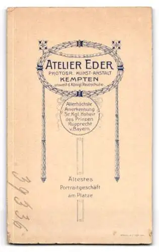 Fotografie Atelier Eder, Kempten, Porträt eines Mannes in Anzug