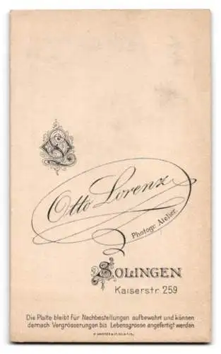 Fotografie Otto Lorenz, Solingen, Kaiserstr. 259, Porträt eines Mannes mit Schnurrbart