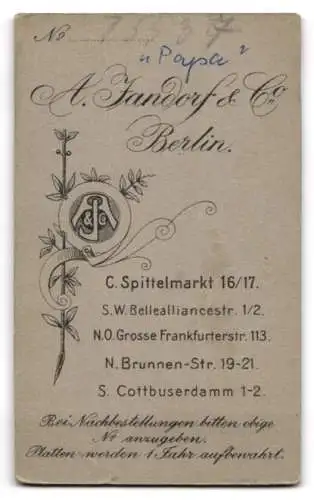 Fotografie A. Jandorf &amp Co., Berlin, Spittelmarkt 16 /17, Porträt eines Herrn in Anzug