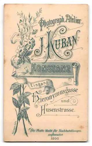 Fotografie J. Kuban, Konstanz, Hieronymusgasse, Porträt eines eleganten Herrn