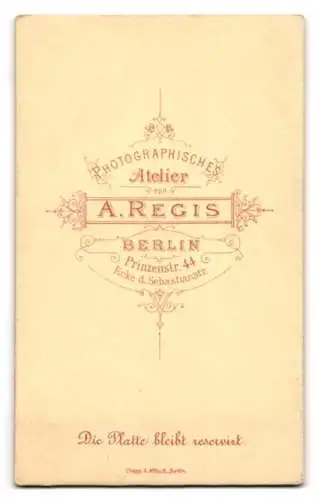 Fotografie A. Regis, Berlin, Prinzenstrasse 44, Portrait eines Herrn mit Bart