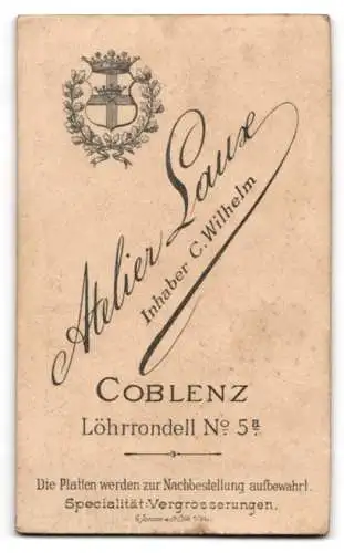 Fotografie Atelier Laux, Coblenz, Löhrrondell Nr. 5, Porträt Soldat in Uniform