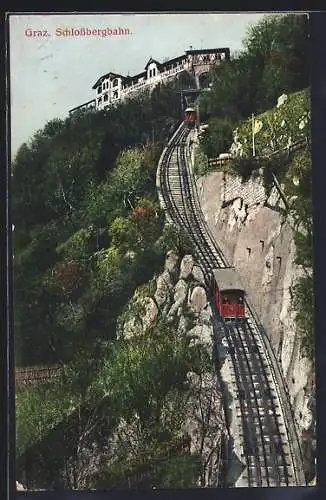 AK Graz, Schlossbergbahn-Waggons vor dem Bergrestaurant