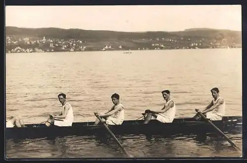 Foto-AK Landschaft mit einem Ruderboot