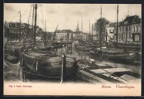 AK Vlaardingen, Haven