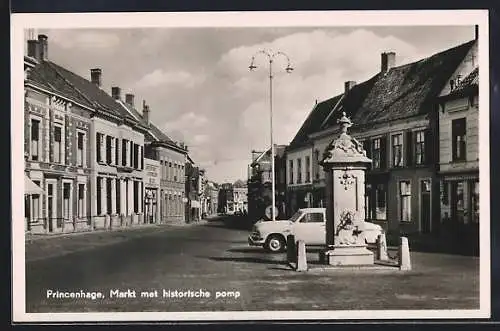 AK Breda, Princenhage, Markt met historische pomp