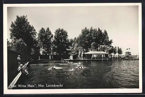 AK Loosdrecht, Het Witte Huis