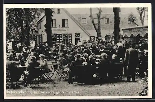 AK Oud Valkeveen-Naarden, Pannekoekenhuis met overzicht gedeelte Terras