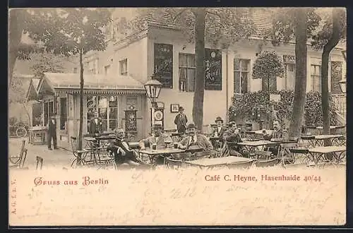 AK Berlin, Cafe C. Heyne, Hasenhaide 40 /44, mit Garten, Verkaufshäuschen und Gästen