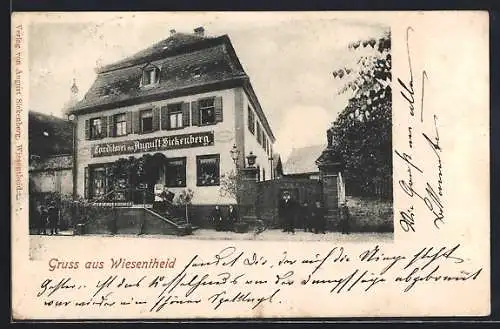 AK Wiesentheid, Conditorei A. Bickenberg mit Hoftor u. kleiner Versammlung