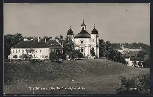 AK Stadl-Paura, Dreifaltigkeitskirche im Sonnenschein