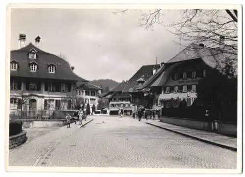 Fotografie unbekannter Fotograf, Ansicht Langnau / Emmental, Strassenansicht mit Hotel Zum Hirschen