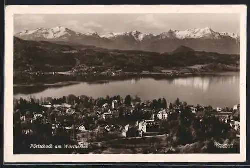 AK Pörtschach am Wörthersee, Totalansicht mit Bergpanorama u. See