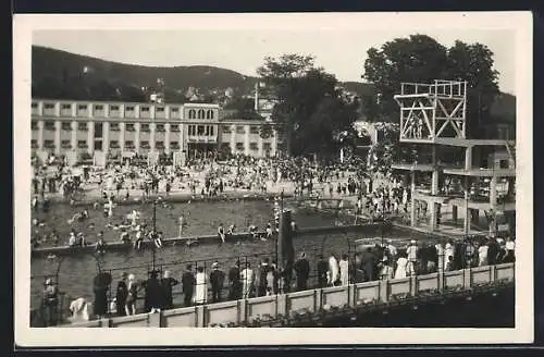 AK Baden bei Wien, Thermalstrandbad mit Sprungturm u. Gebäude