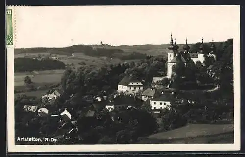 AK Artstetten /N.-Oe., Teilansicht mit Schloss