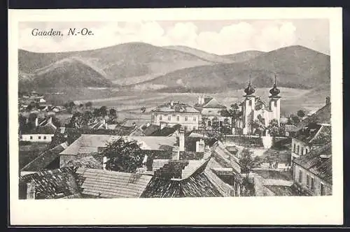 AK Gaaden /N.-Oe., Teilansicht mit Kirche, Blick ins Land