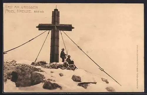 AK Bergsteiger bei der Rast am Gipfelkreuz am Grossen Priel