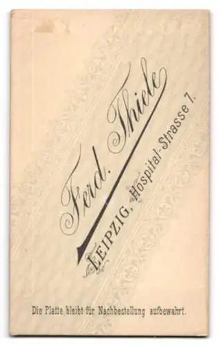 Fotografie Ferd. Thiele, Leipzig, Hospitalstrasse 7, Porträt eines jungen Mädchens