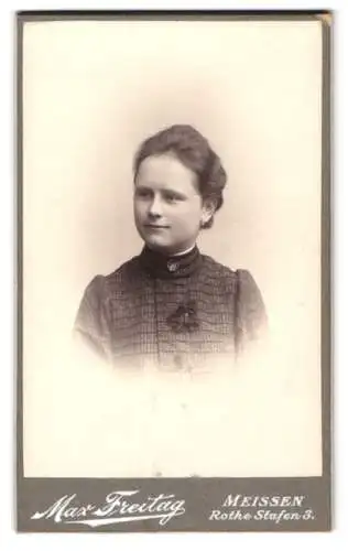 Fotografie Max Freitag, Meissen, Rothe Stufen 3, Portrait einer jungen Frau