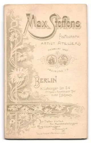 Fotografie Max Steffen, Berlin, Lothringer Str. 54, Portrait einer jungen Frau