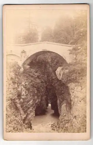 Fotografie Alexander Flury, Pontresina, Ansicht Pontresina, Punt Ota, alte Steinbrücke