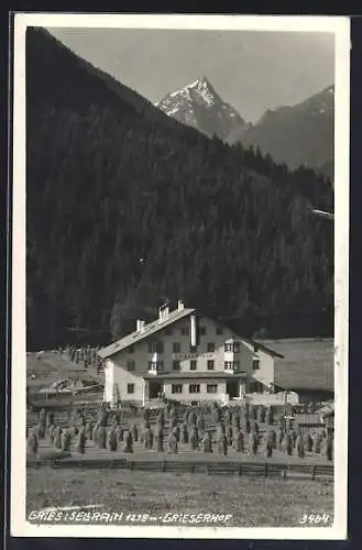 AK Gries i. Sellrain, Hotel Grieserhof mit Berglandschaft