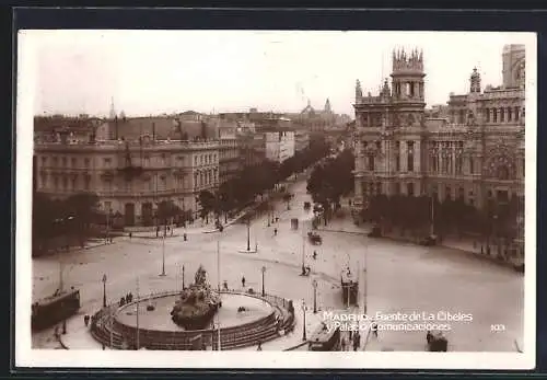 AK Madrid, Fuente de La Cibeles y Palacio Comunicaciones, Strassenbahn