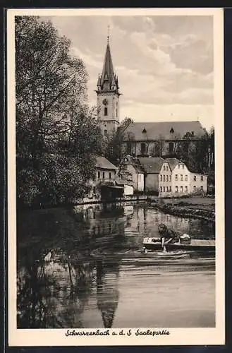 AK Schwarzenbach a. d. S., Blick von der Saale zur Kirche