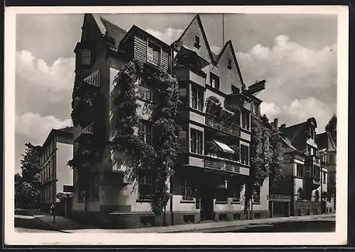 AK Freiburg i. Br., Partie am Hotel Minerva