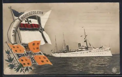 AK Kriegsschiff S. M. S. Hohenzollern vor der Küste, Reichskriegsflagge