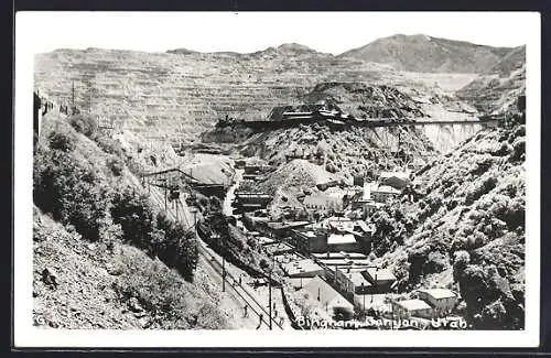 AK Bingham Canyon, UT, Mining Scene