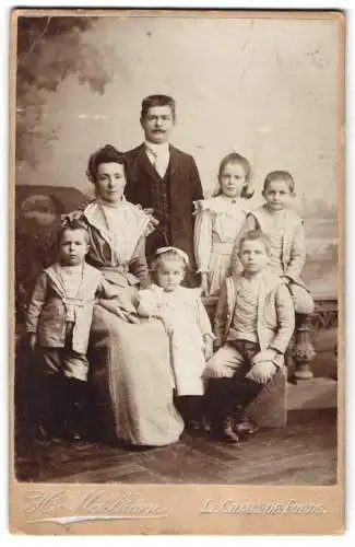 Fotografie H. Mehlhorn, La Chaux-de Fonds, Elter Theodor & Luise Fehrenbach mit ihrem fünf Kindern, Mutterglück