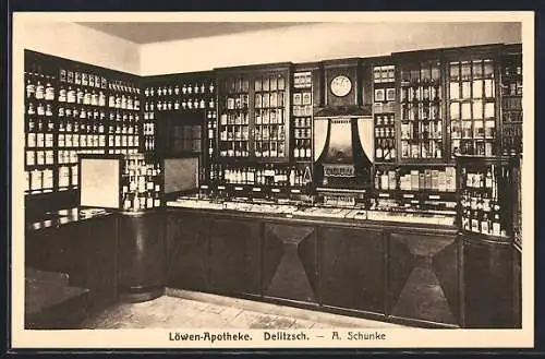 AK Delitzsch, Löwen-Apotheke A. Schunke, Innenansicht Ladenraum mit Tresen