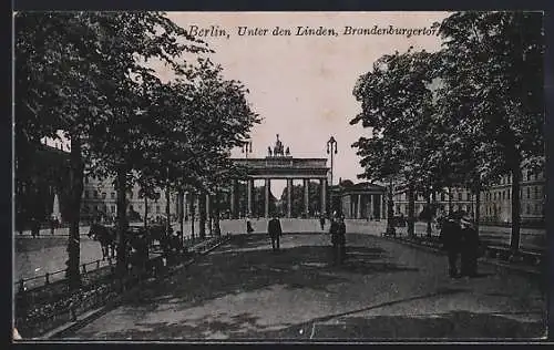 AK Berlin, Unter den Linden, Brandenburger Tor