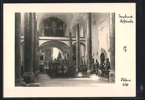 Foto-AK Adalbert Defner: Innsbruck, Innenansicht der Hofkirche