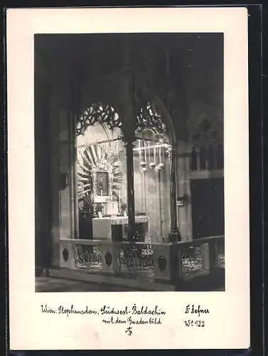 Foto-AK Adalbert Defner: Wien, Stephansdom, Südwest-Baldachin mit dem Gnadenbild