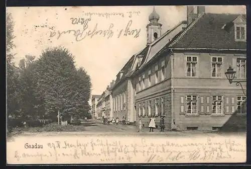 AK Gnadau, Strassenpartie mit Kirchturm