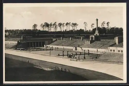 AK Berlin-Grunewald, Deutsches Stadion mit Schwimmern