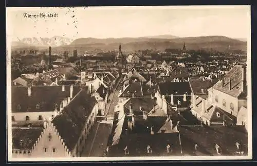 AK Wr. Neustadt, Teilansicht mit Bergpanorama aus der Vogelschau