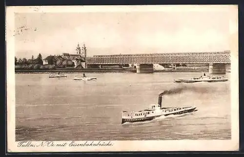 AK Tulln /N.-Oe., Uferpartie mit Eisenbahnbrücke und Dampfer