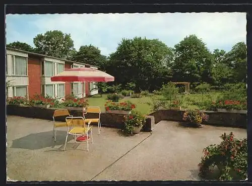 AK Oldenburg /Old., DRK-Schwesternheim, Bodenburgallee, Garten