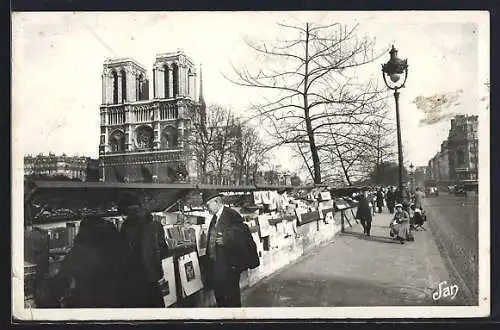 AK Paris, Les Quais-Les Bouquinistes, Vue sur Notre-Dame