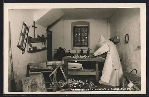 AK Chartreuse de la Vaisainte-Atelier d`un Pére, Tischler