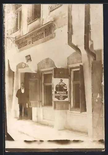 AK Betreiber am Gasthaus zum goldenen Rössl-Wiener Stadtbräu