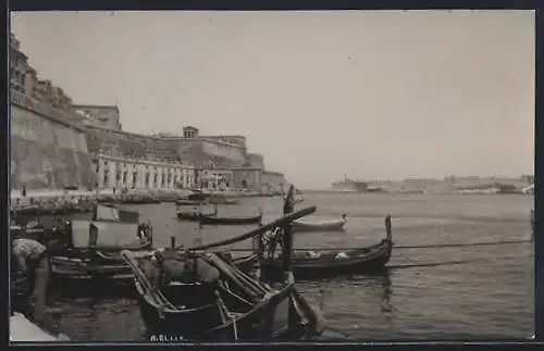 Foto-AK Malta, Partie am Hafen