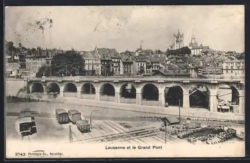 AK Lausanne, Panorama et le Grand Pont