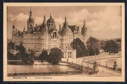 AK Schwerin i. M., Schloss, Stadtseite