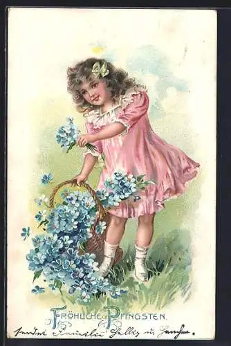 Präge-AK Fröhliche Pfingsten, Mädchen mit Korb voller Vergissmeinnicht