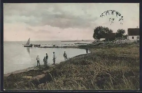 AK Humlebaek, Kinder am Strand